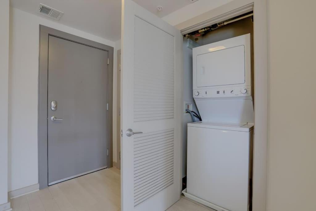 Wonderful 2Br Apartment At Crystal City Arlington Exterior photo